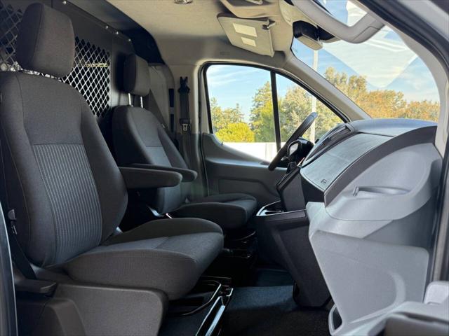 2015 Ford Transit 150 3dr SWB Low Roof Cargo Van w/60/40 Passenger Side Doors