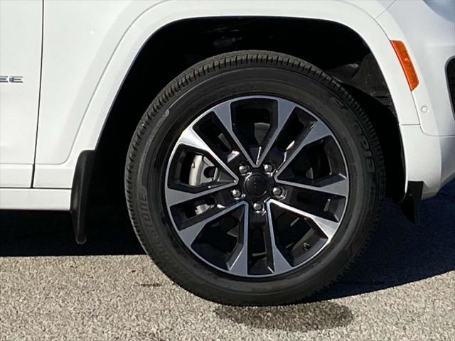 2025 Jeep Grand Cherokee GRAND CHEROKEE L OVERLAND 4X4