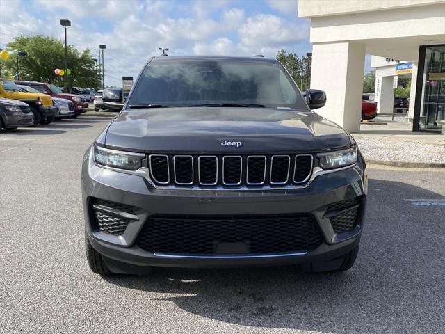2025 Jeep Grand Cherokee GRAND CHEROKEE LAREDO X 4X2