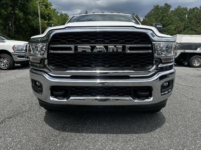 2024 RAM Ram 3500 Chassis Cab RAM 3500 TRADESMAN CREW CAB CHASSIS 4X4 60 CA