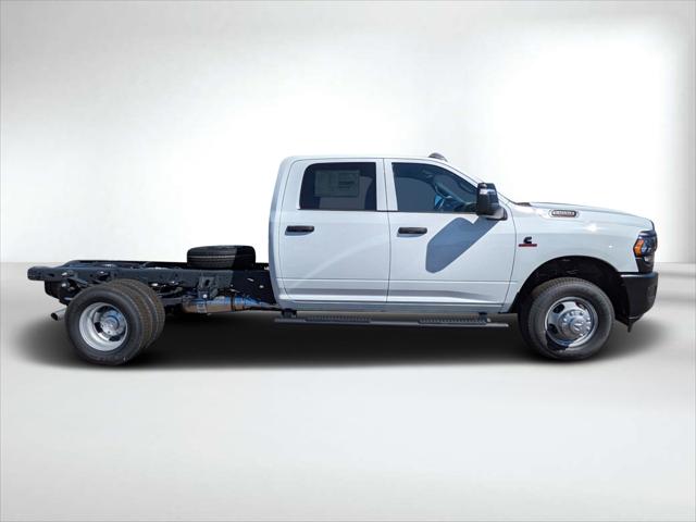2024 RAM Ram 3500 Chassis Cab RAM 3500 TRADESMAN CREW CAB CHASSIS 4X4 60 CA