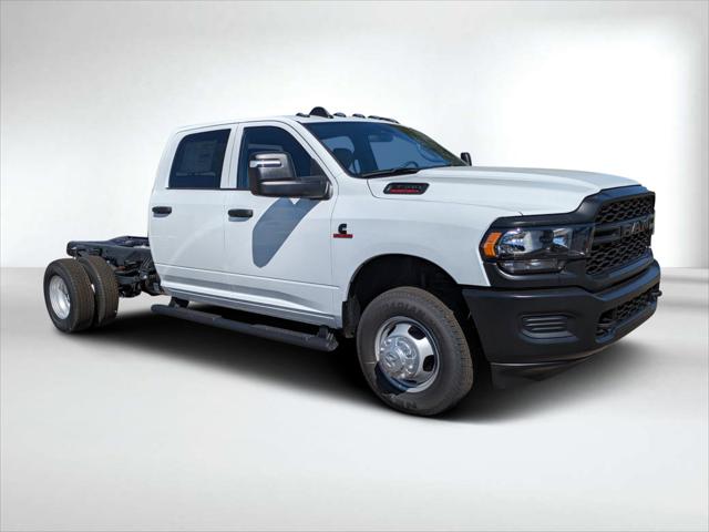 2024 RAM Ram 3500 Chassis Cab RAM 3500 TRADESMAN CREW CAB CHASSIS 4X4 60 CA