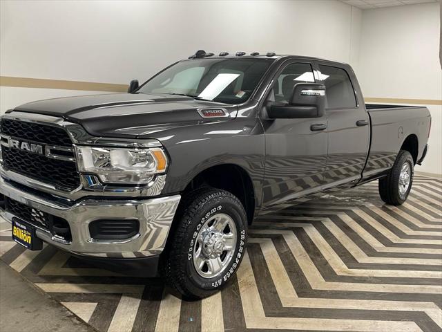 2024 RAM Ram 3500 RAM 3500 TRADESMAN CREW CAB 4X4 8 BOX