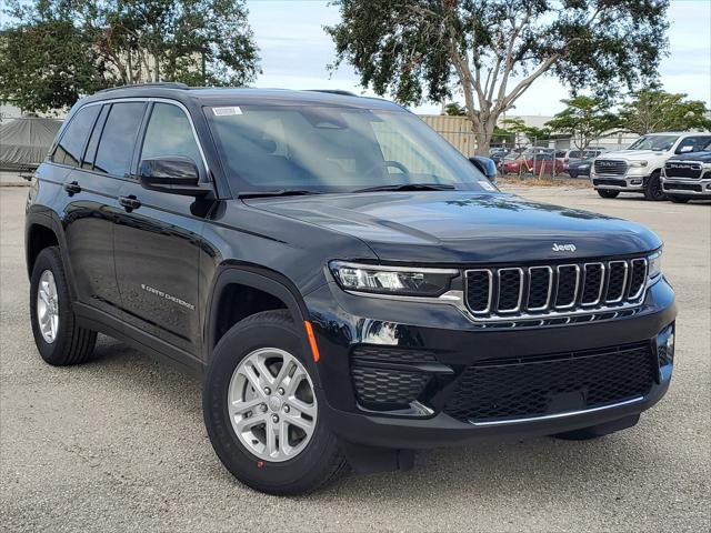 2025 Jeep Grand Cherokee GRAND CHEROKEE LAREDO 4X2