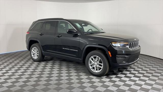2025 Jeep Grand Cherokee GRAND CHEROKEE LAREDO X 4X2