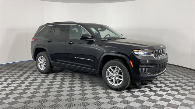 2025 Jeep Grand Cherokee GRAND CHEROKEE LAREDO X 4X2