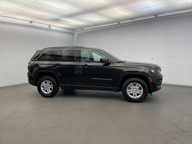 2025 Jeep Grand Cherokee GRAND CHEROKEE LAREDO 4X2