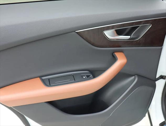 2023 Audi Q8 Premium 55 TFSI quattro Tiptronic