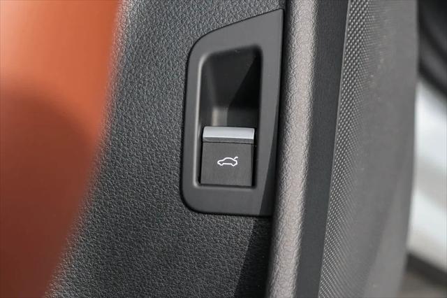 2023 Audi Q8 Premium 55 TFSI quattro Tiptronic