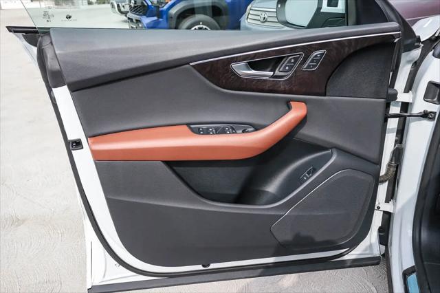 2023 Audi Q8 Premium 55 TFSI quattro Tiptronic