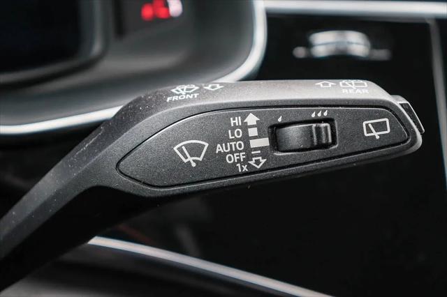 2023 Audi Q8 Premium 55 TFSI quattro Tiptronic
