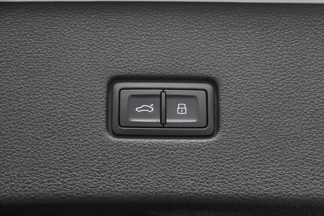 2023 Audi Q8 Premium 55 TFSI quattro Tiptronic