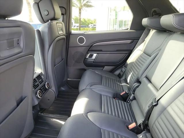 2025 Land Rover Discovery P360 Metropolitan Edition