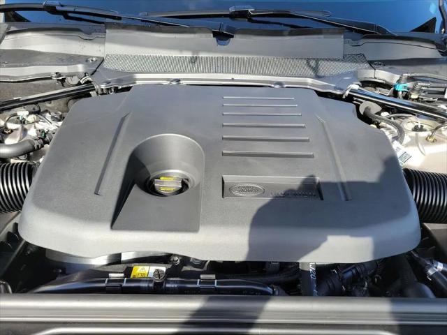 2025 Land Rover Discovery P360 Metropolitan Edition