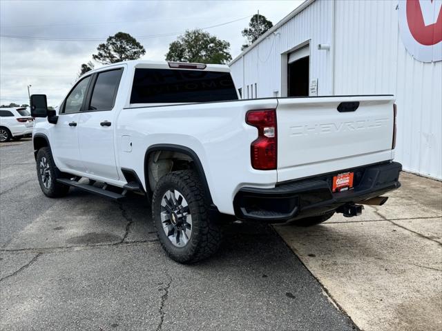 2022 Chevrolet Silverado 2500HD 4WD Crew Cab Standard Bed Custom