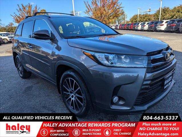 2017 Toyota Highlander SE