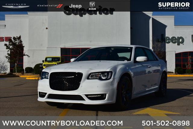 2023 Chrysler 300 Touring L