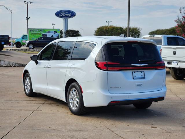 2025 Chrysler Pacifica PACIFICA SELECT