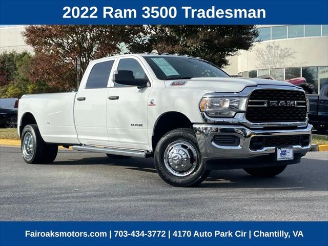 2022 RAM 3500 Tradesman Crew Cab 4x4 8 Box