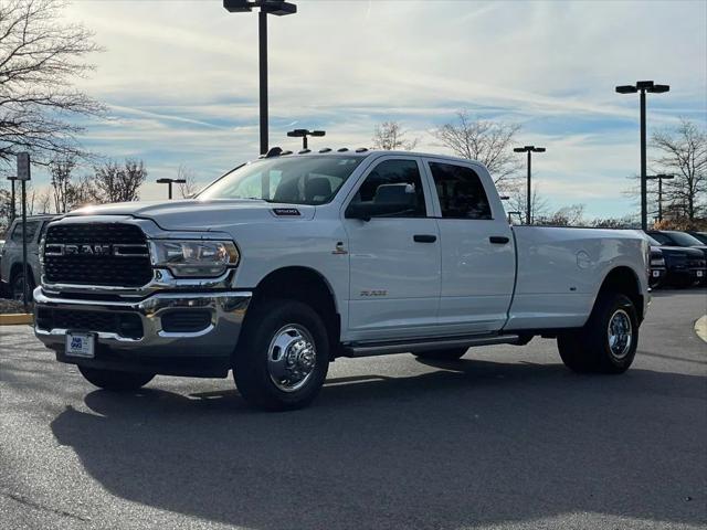 2022 RAM 3500 Tradesman Crew Cab 4x4 8 Box