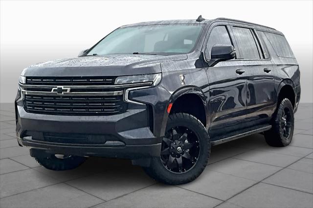 2022 Chevrolet Suburban 4WD RST