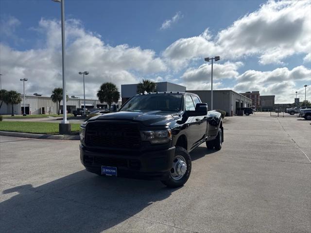 2024 RAM 3500 Tradesman Crew Cab 4x4 8 Box