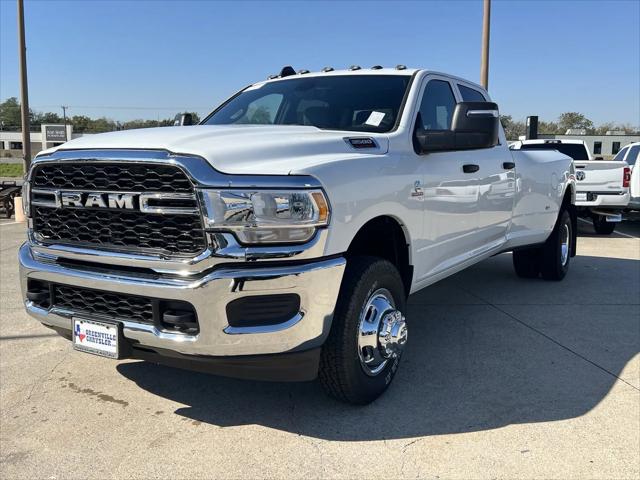 2024 RAM Ram 3500 RAM 3500 TRADESMAN CREW CAB 4X4 8 BOX