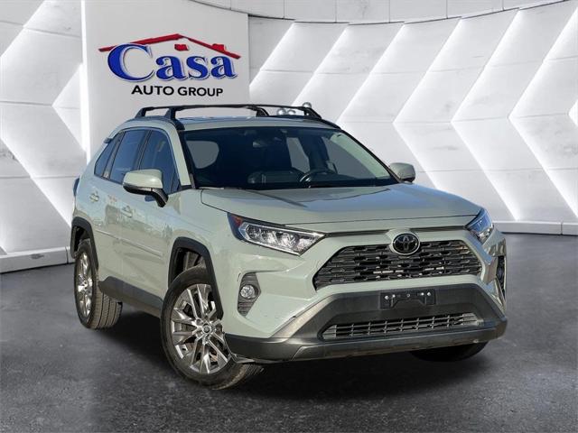 2020 Toyota RAV4 XLE Premium