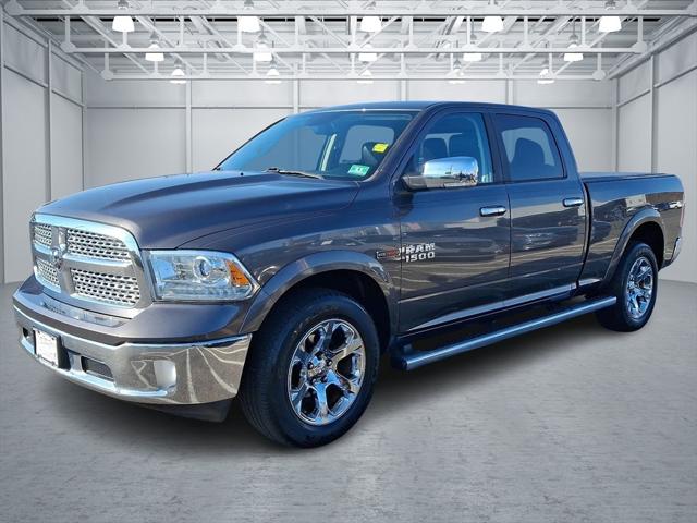 2018 RAM 1500 Laramie Crew Cab 4x4 64 Box