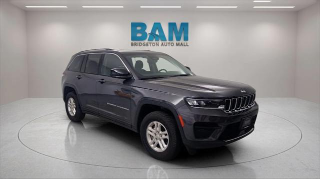 2023 Jeep Grand Cherokee Laredo 4x4