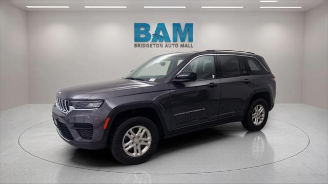 2023 Jeep Grand Cherokee Laredo 4x4