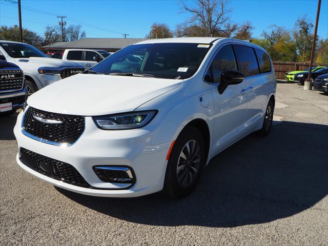 2025 Chrysler Pacifica Hybrid PACIFICA PLUG-IN HYBRID SELECT