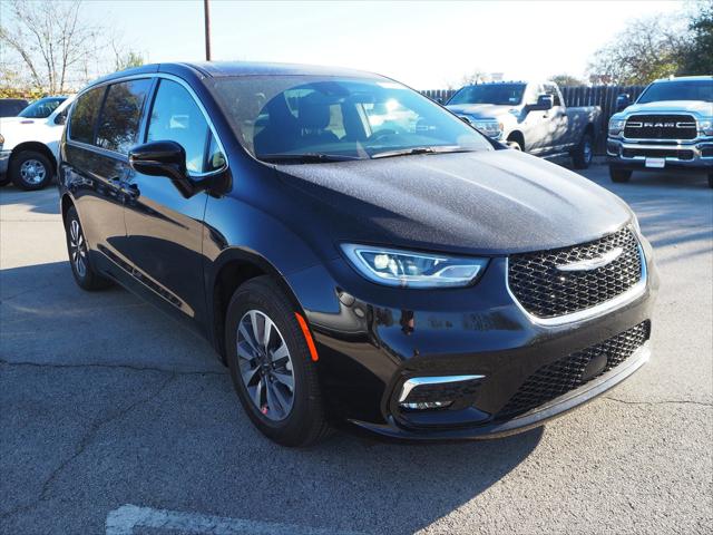 2025 Chrysler Pacifica Hybrid PACIFICA PLUG-IN HYBRID SELECT