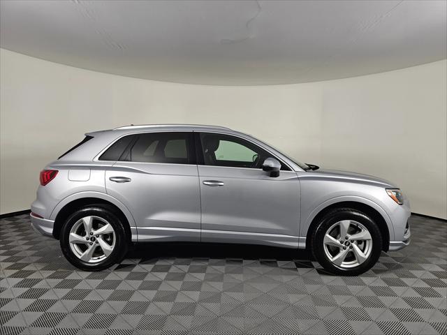 2021 Audi Q3 Premium 40 TFSI quattro Tiptronic