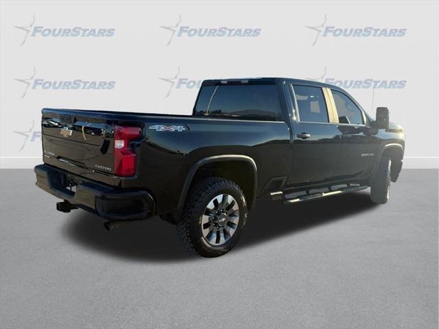 2022 Chevrolet Silverado 2500HD 4WD Crew Cab Standard Bed Custom