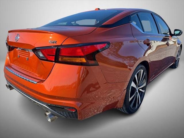 2022 Nissan Altima SR FWD