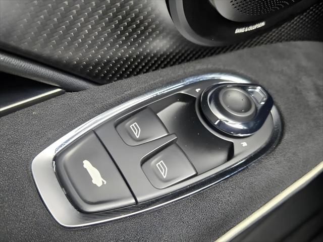 2023 Aston Martin DBS Coupe