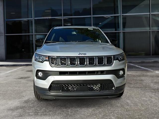 2025 Jeep Compass COMPASS LATITUDE 4X4