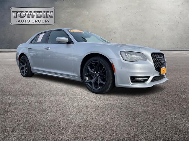 2022 Chrysler 300 Touring L