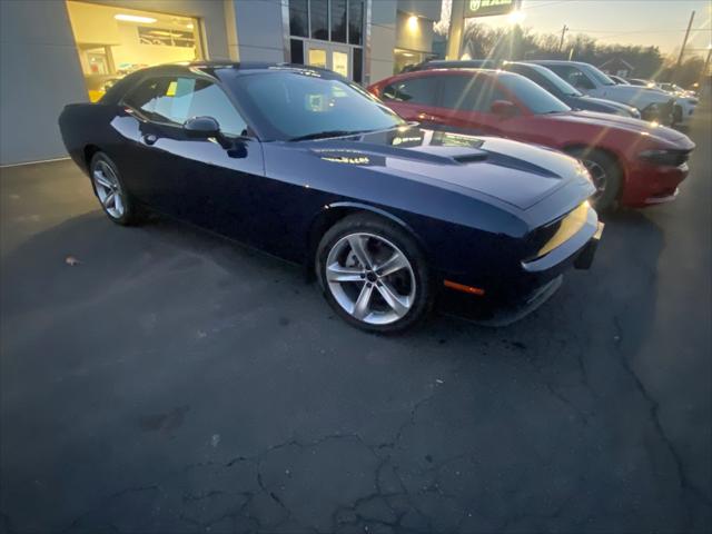 2016 Dodge Challenger SXT