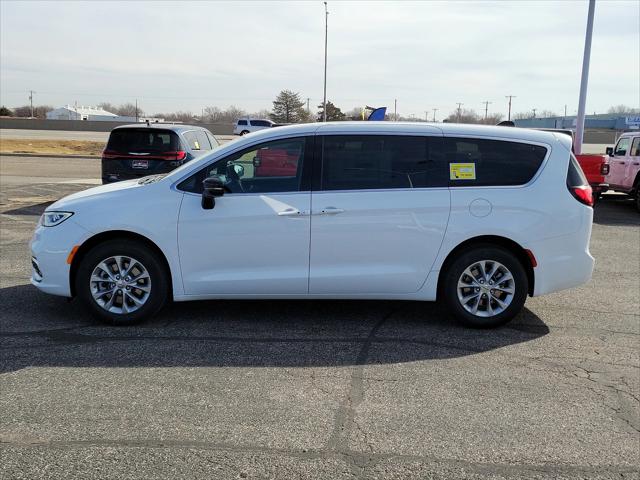 2025 Chrysler Pacifica PACIFICA SELECT AWD