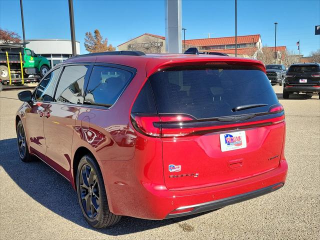 2025 Chrysler Pacifica PACIFICA LIMITED