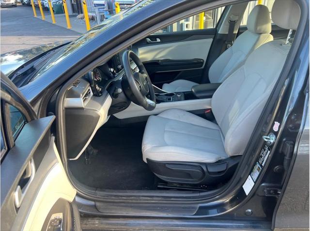 2022 Kia K5 LXS