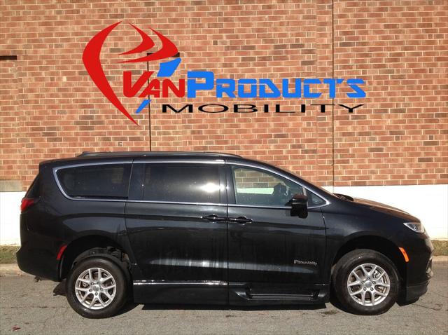 2022 Chrysler Pacifica Touring L for sale in Raleigh, NC