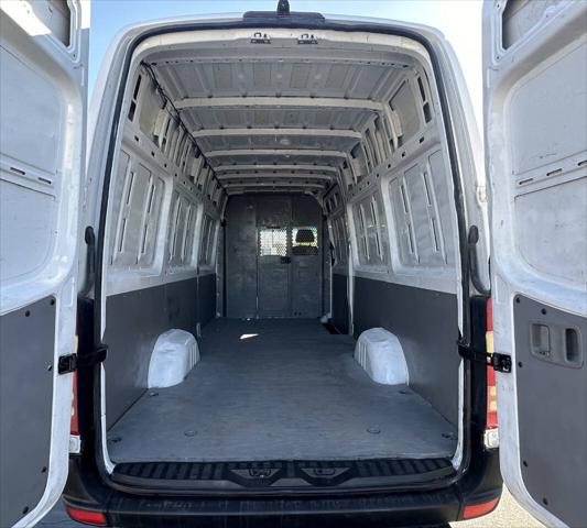 2013 Mercedes-Benz Sprinter 2500 2500 3dr 170 in. WB High Roof Cargo Van