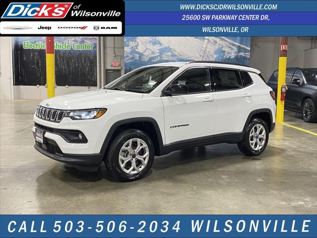 2025 Jeep Compass COMPASS LATITUDE 4X4