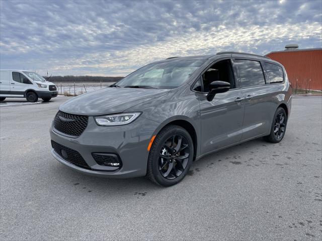 2025 Chrysler Pacifica PACIFICA LIMITED
