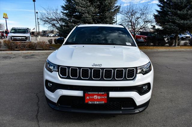 2025 Jeep Compass COMPASS LATITUDE 4X4