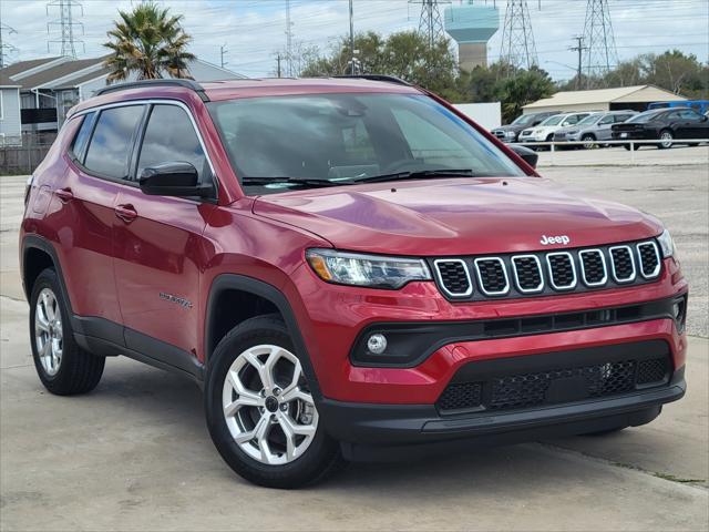 2025 Jeep Compass COMPASS LATITUDE 4X4