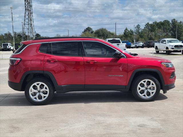 2025 Jeep Compass COMPASS LATITUDE 4X4